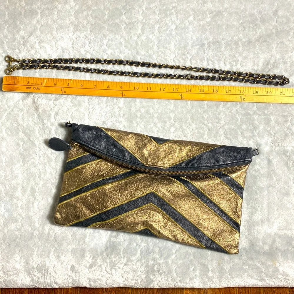 Vintage Helena De Natalio Metallic Gold Black Crinkled Leather Clutch Crossbody - Picture 12 of 13